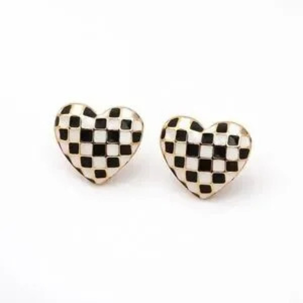 Black White Checkerboard Heart Enamel Stud Earrings (1201)